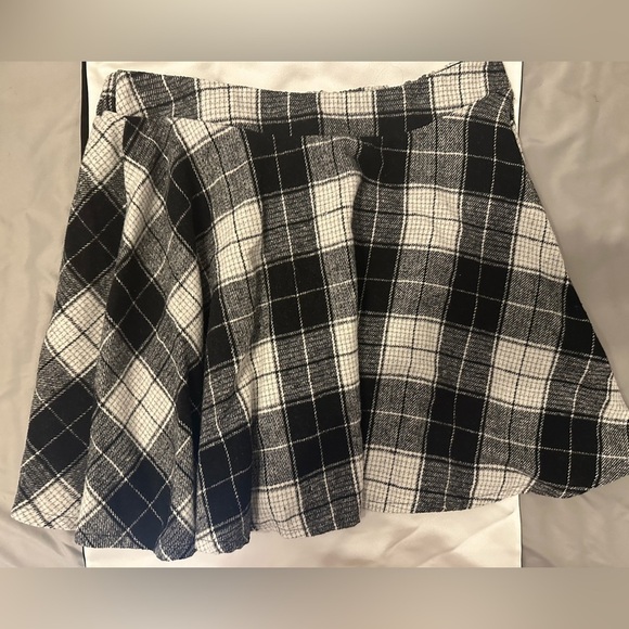 🔴$1SALE$ Plaid skirt - Picture 1 of 5